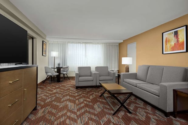 Images DoubleTree by Hilton Greensboro Airport