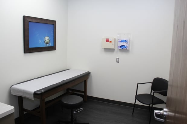 Images Xpress Wellness Urgent Care - Guthrie