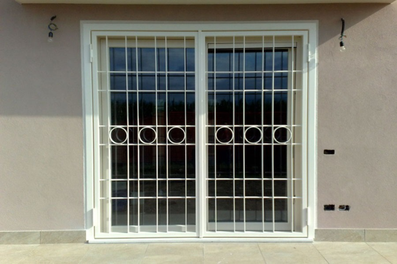 Images Fabbro Carpenteria Metallica N. S.