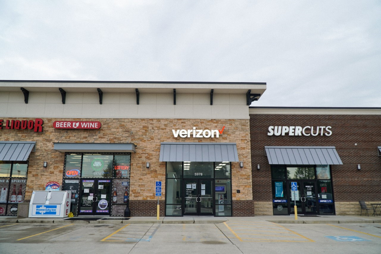 Verizon Authorized Retailer – GoWireless Photo