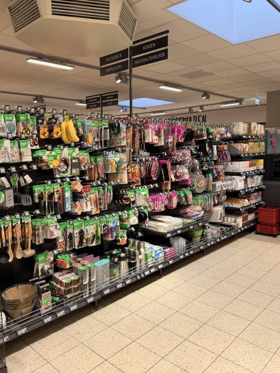 REWE, Unterfeldring 1 in Vierkirchen/Esterhofen