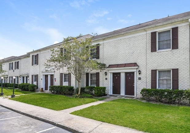 Images Park at Lake Magdalene Apartments & Townhomes