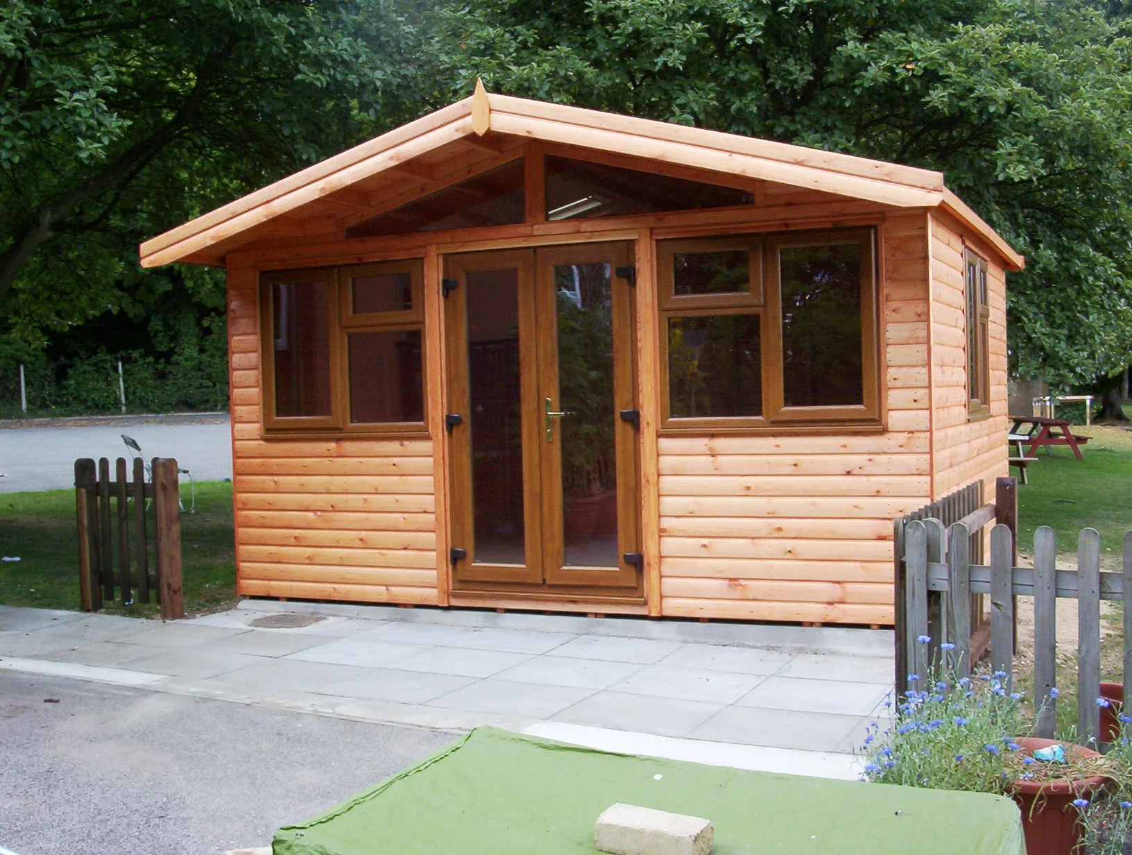 Images Herts Garden Buildings