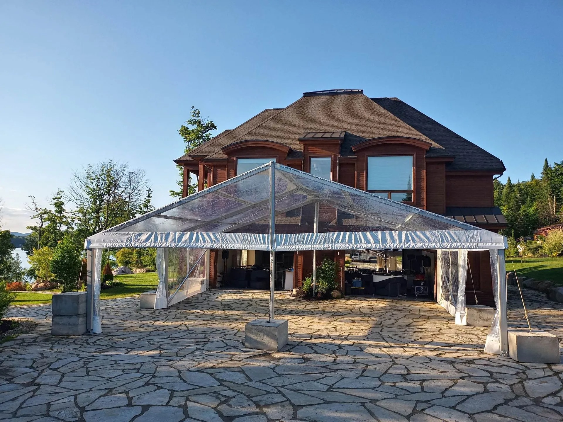 Images Les Abris St-Michel Inc. - Location de chapiteaux