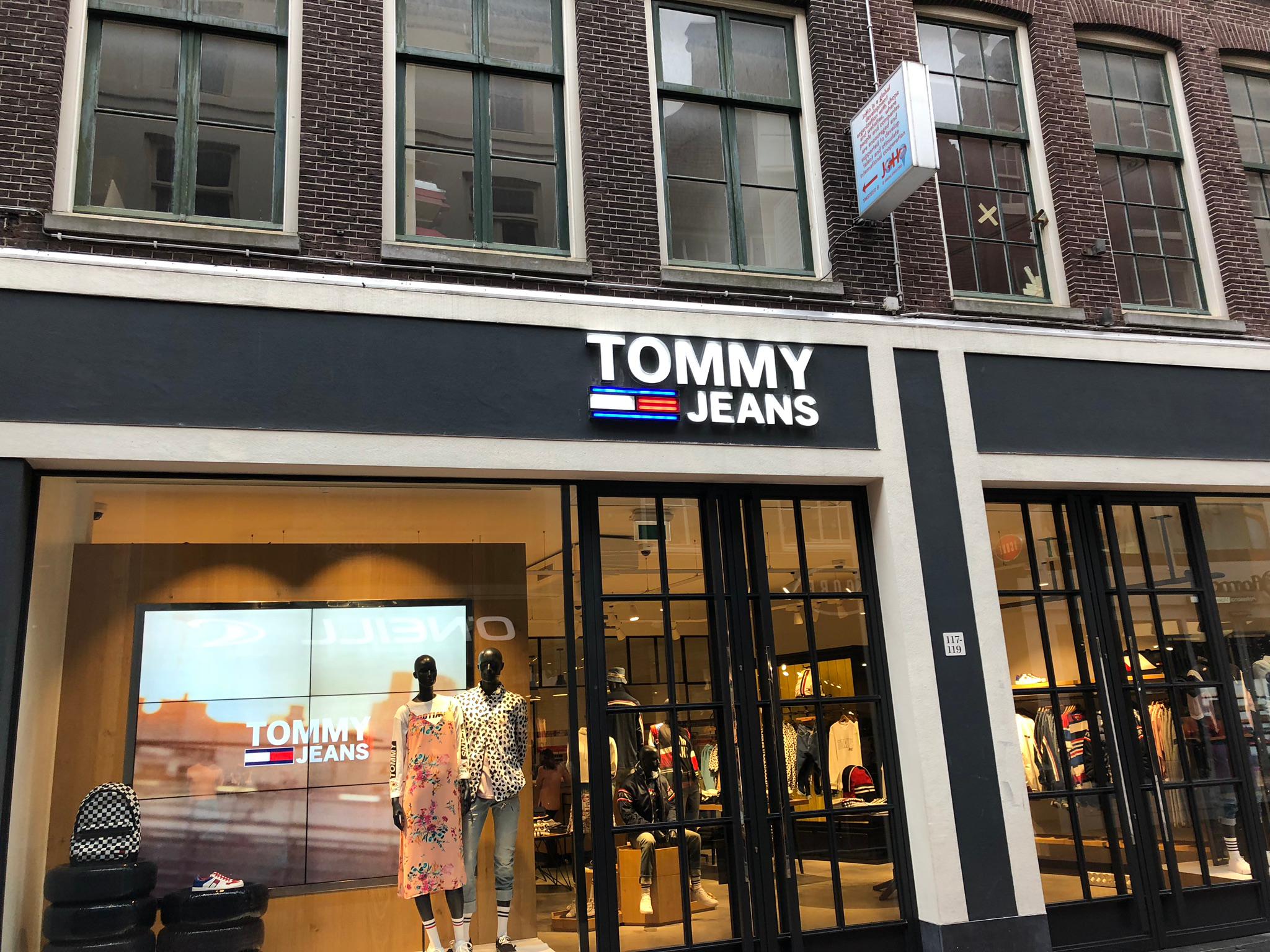 Tommy Openingstijden Tommy Hilfiger Kalverstraat