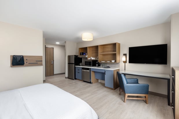 Images Candlewood Suites McPherson by IHG