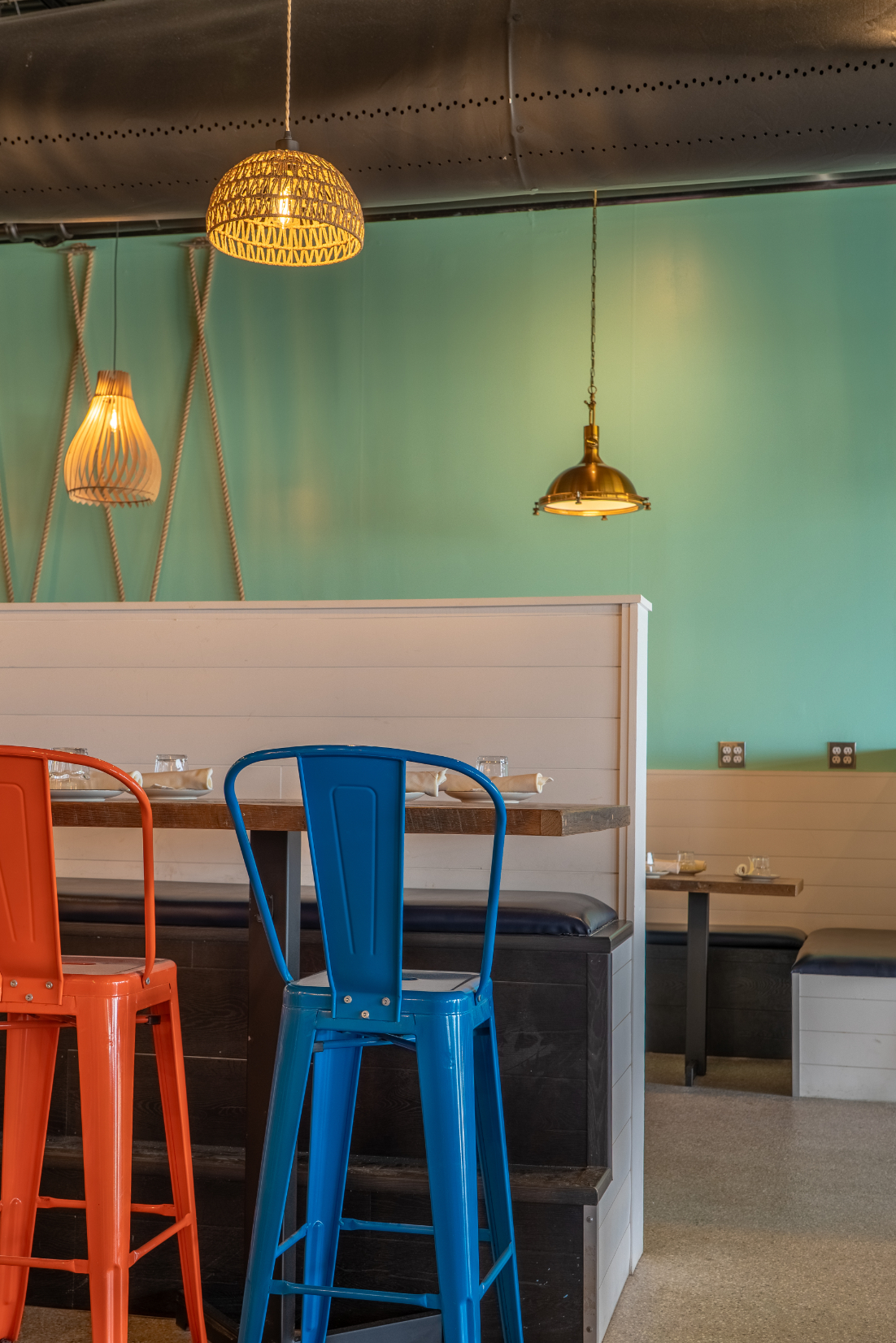 The Dunes Rehoboth Beach offers a relaxed, convenient stay near the Delaware beaches, with easy access to Rehoboth Beach, Dewey Beach, the boardwalk, restaurants, shopping, and coastal attractions.