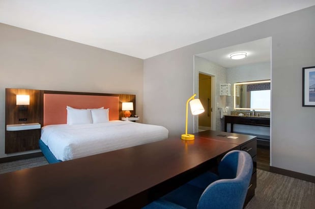 Images Hampton Inn & Suites Harvey/New Orleans West Bank