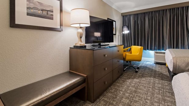Images Best Western Premier Airport/Expo Center Hotel