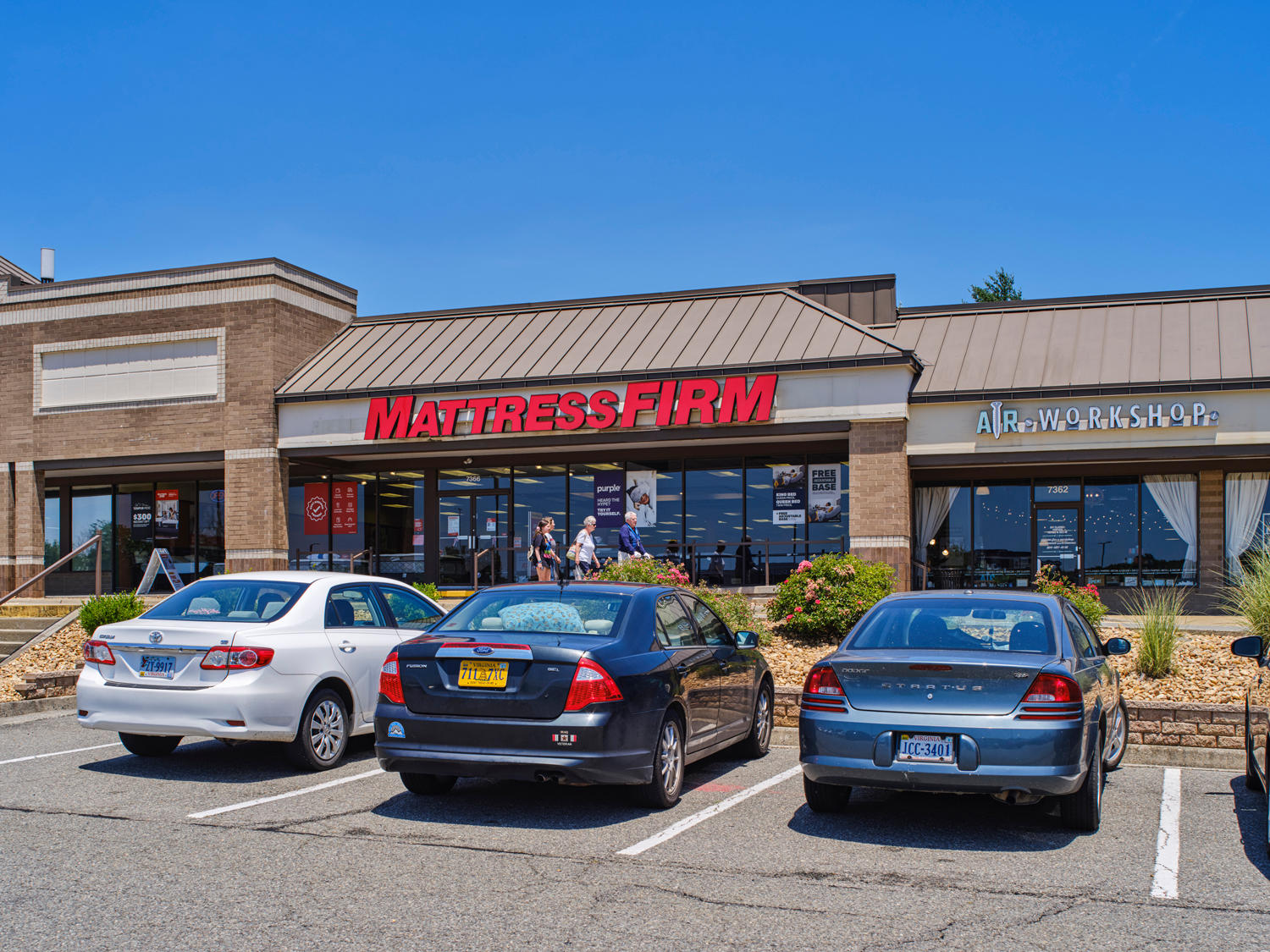 Mattress Firm at Hanover Square Shopping Center