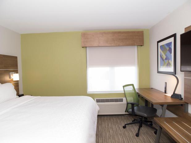 Images Holiday Inn Express & Suites Madison, an IHG Hotel