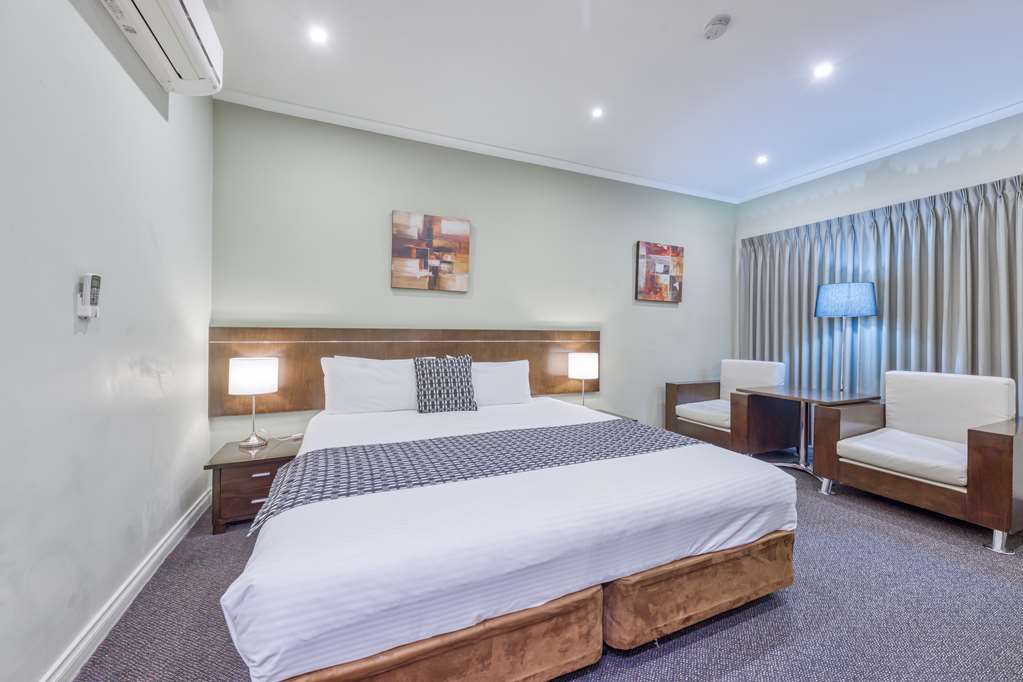 Superior Queen Room Best Western Airport Motel And Convention Centre Attwood (03) 9333 2200