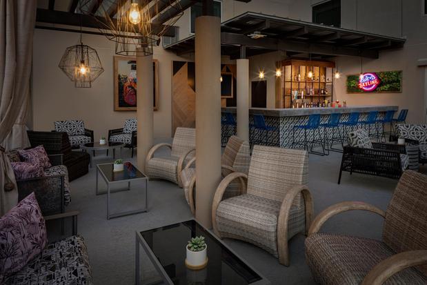 Images Hotel Indigo Austin Downtown - University by IHG