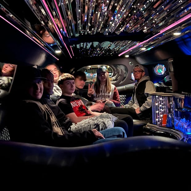 Images Addison Xpress Car & Limo Service