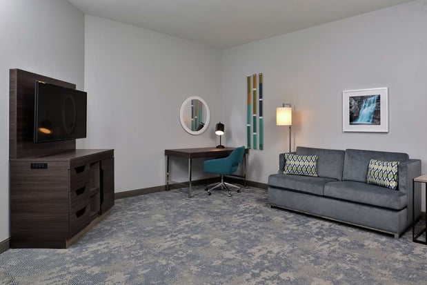 Images Hampton Inn Cedar Falls Downtown