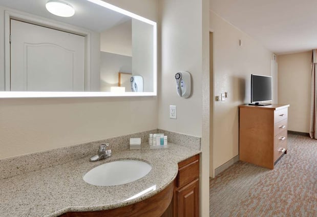 Images Homewood Suites by Hilton San Diego-Del Mar