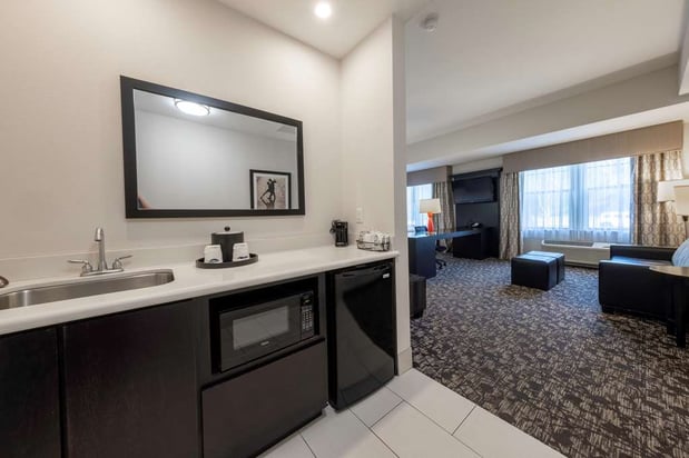 Images Hampton Inn & Suites DuPont
