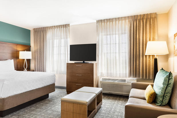 Images Staybridge Suites Fort Wayne by IHG