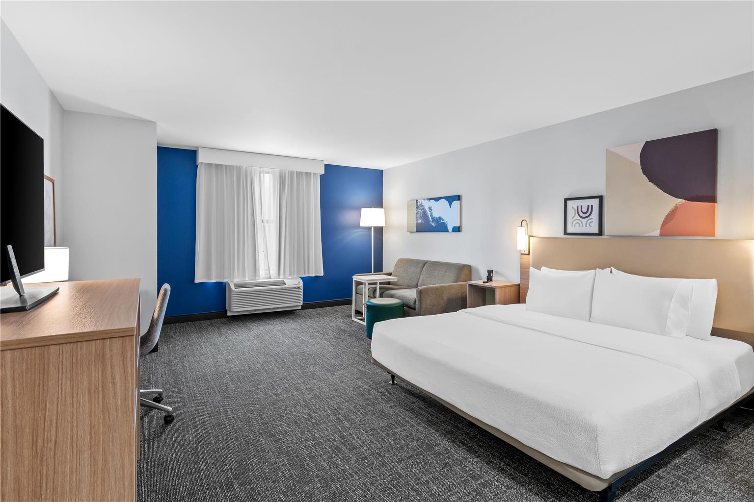Guest room