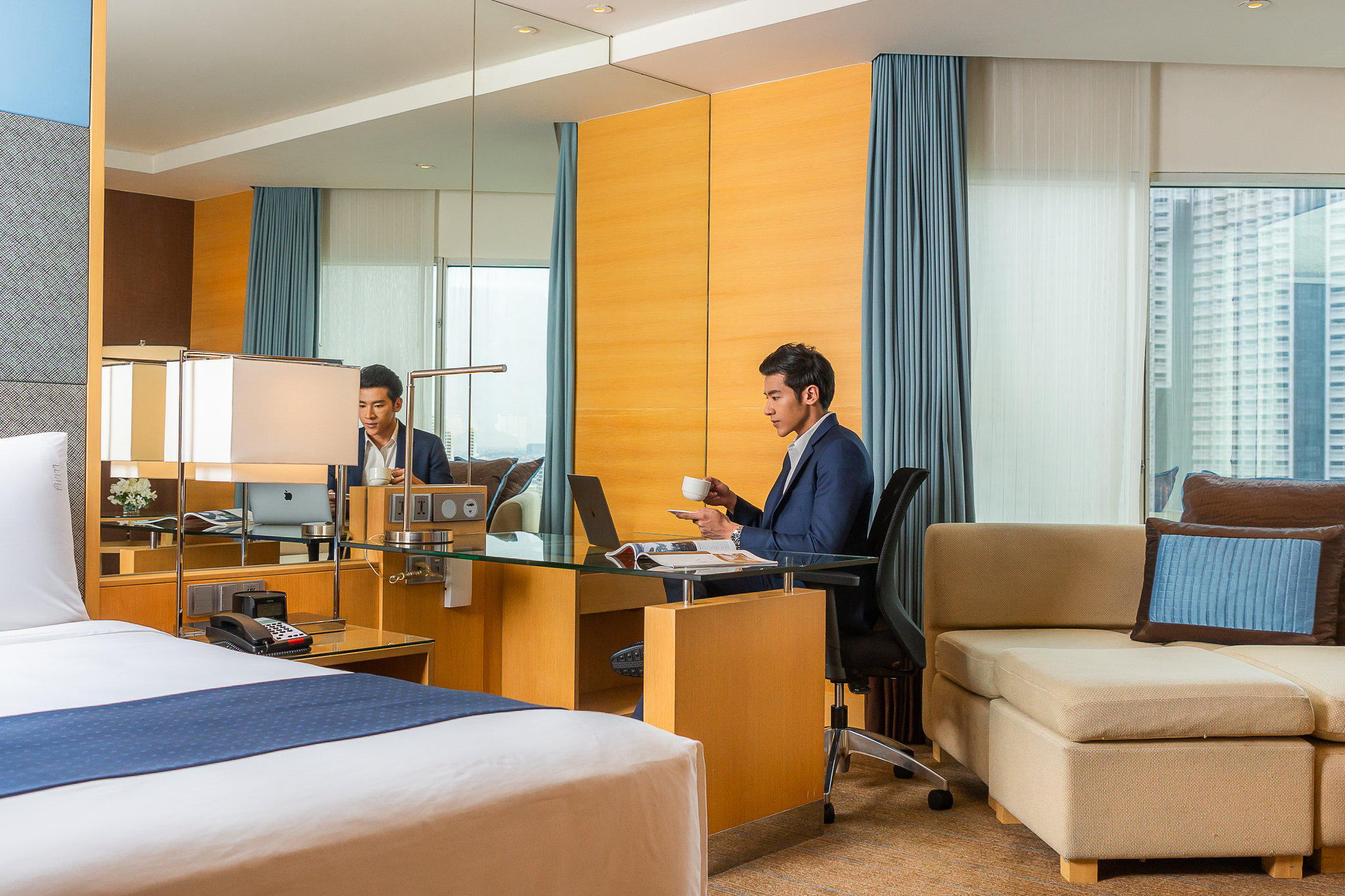 Holiday Inn Bangkok Silom by IHG