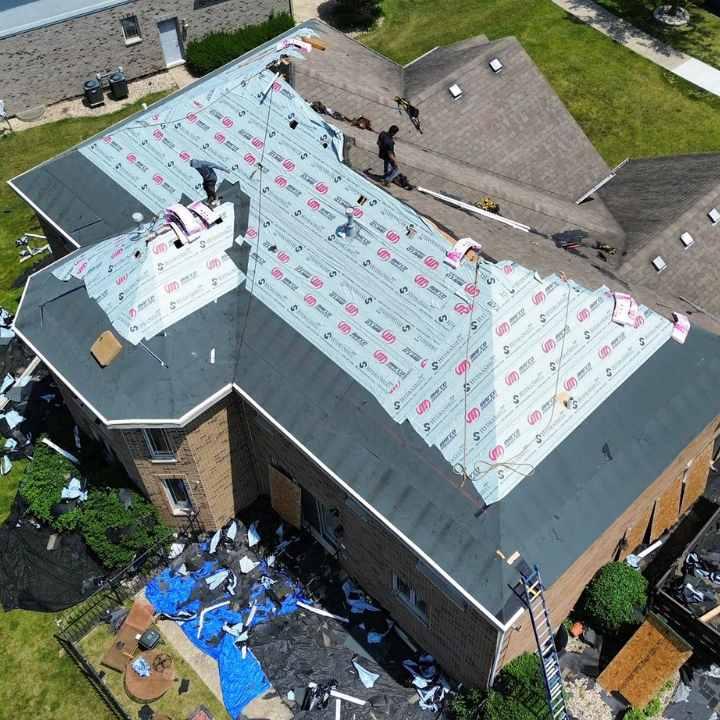 Images Roofing Gurus - Licensed roofing contractors for Roof Replacement & Leak Repair Chicago
