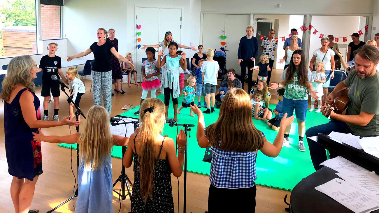 Images Karlslunde Strandkirke