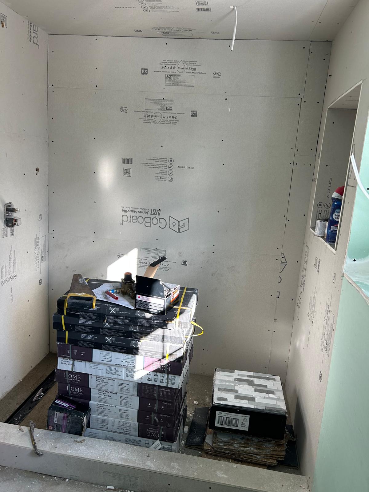 Quinde's General Contractor Image