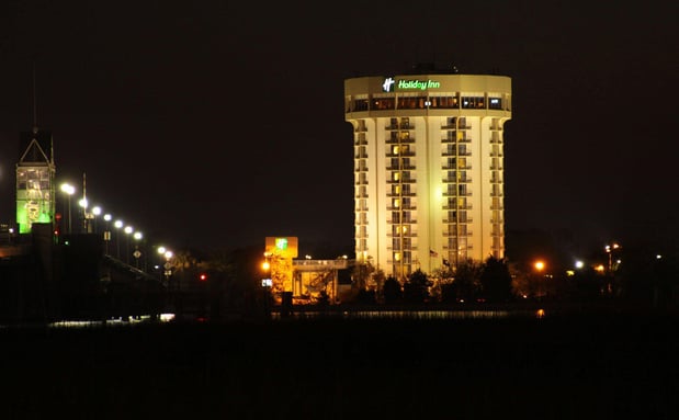 Images Holiday Inn Charleston-Riverview by IHG