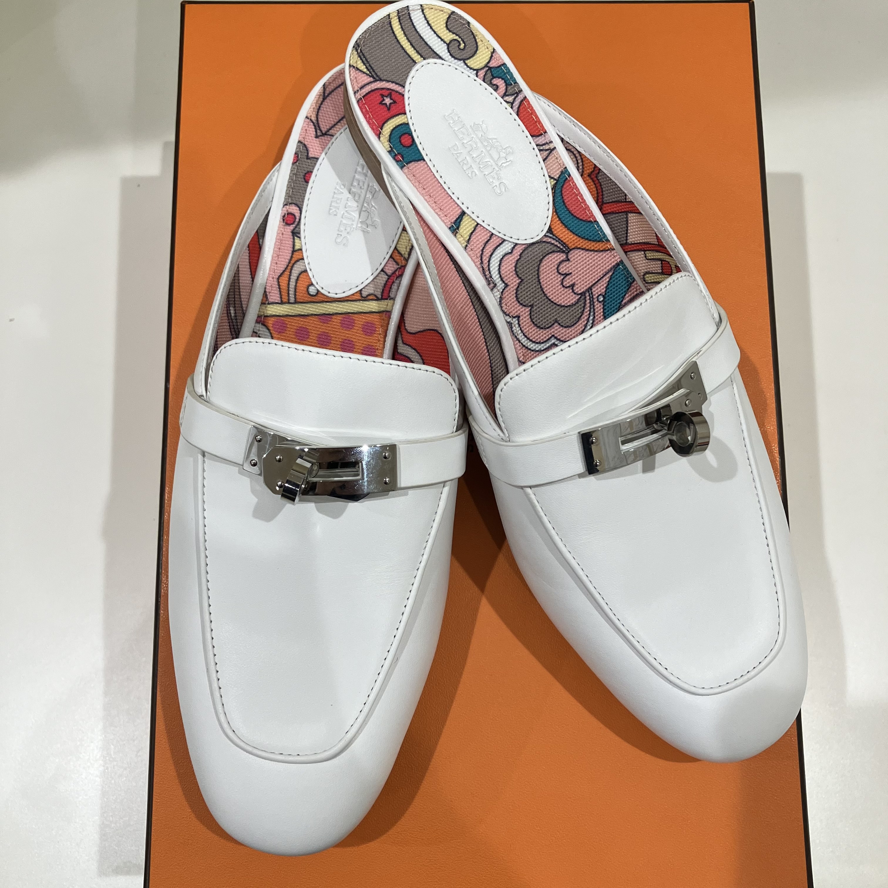 Images KOMEHYO コメ兵 買取センター 豊橋カルミア