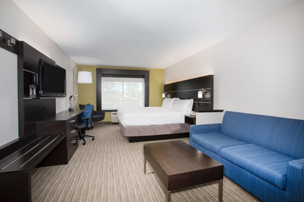 Images Holiday Inn Express & Suites Ft. Collins by IHG