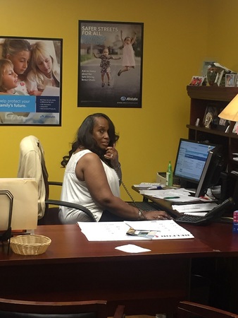 Images Peaches Hattney: Allstate Insurance
