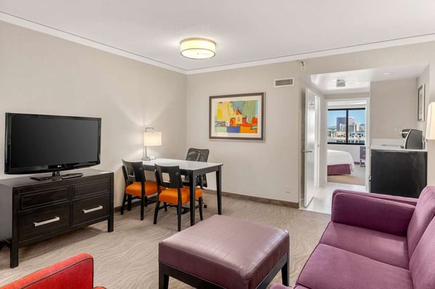 Images Embassy Suites by Hilton Irvine Orange County Airport