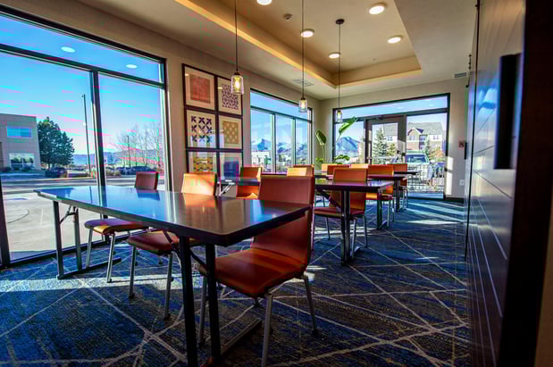 Images Holiday Inn Express & Suites Colorado Springs Afa Northgate by IHG
