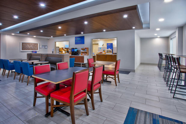 Images Holiday Inn Express & Suites Houston West - Katy, an IHG Hotel