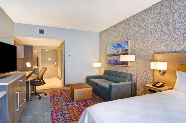 Images Home2 Suites by Hilton Naples I-75 Pine Ridge Road
