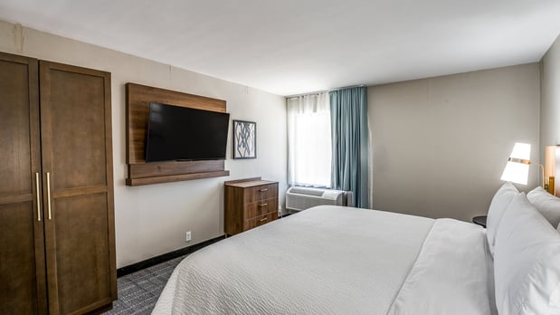Images Staybridge Suites Dallas Market Ctr Love Field by IHG
