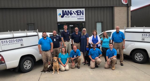 Janssen Pest Solutions team outside of office in Des Moines, Iowa.
