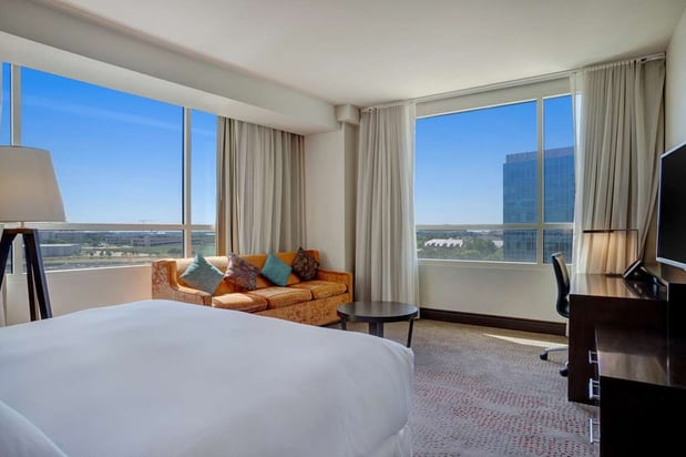 Images Hilton Dallas/Plano Granite Park