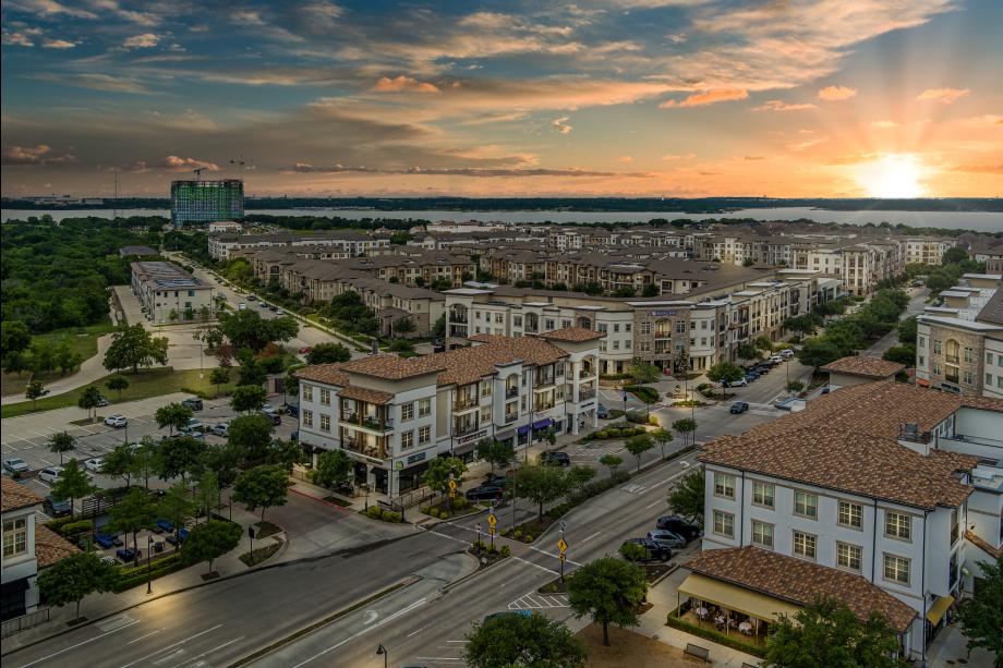 Enjoy upscale shopping and dining in nearby Colleyville and Southlake