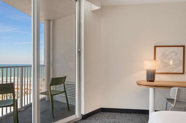 Images Spark by Hilton Ormond Beach Oceanfront