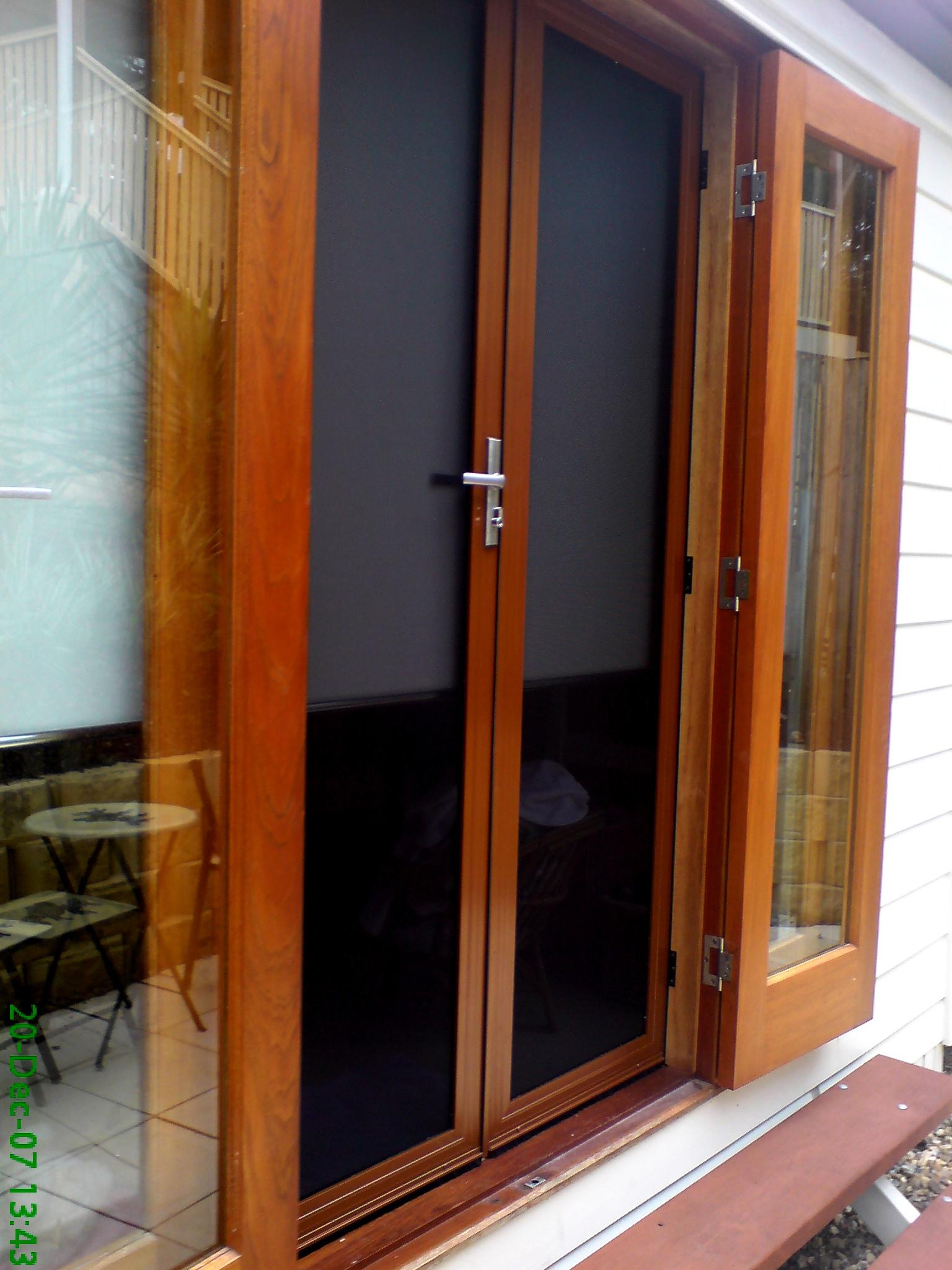 Images Vincent Security - Crimsafe Security Screens & Doors Brisbane