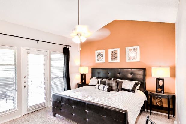 Images Winsted at Valley Ranch Apartments
