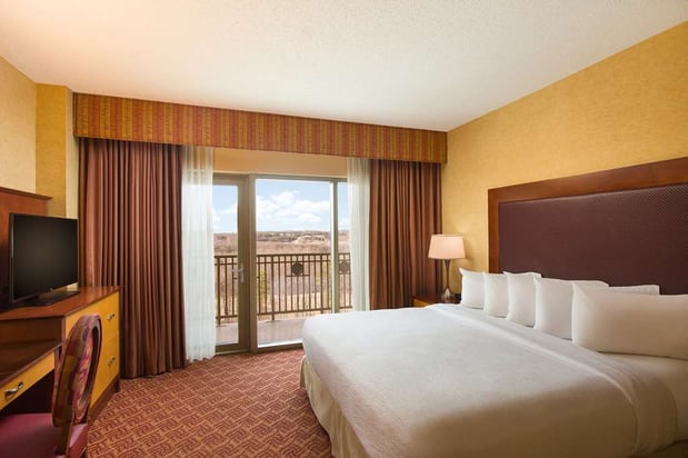 Images Embassy Suites by Hilton Charlotte Concord Golf Resort & Spa