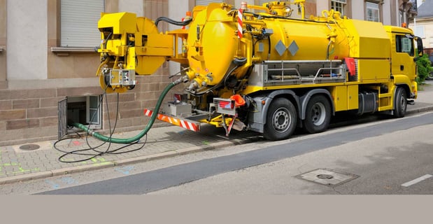 Images S & M Vacuum & Waste LTD