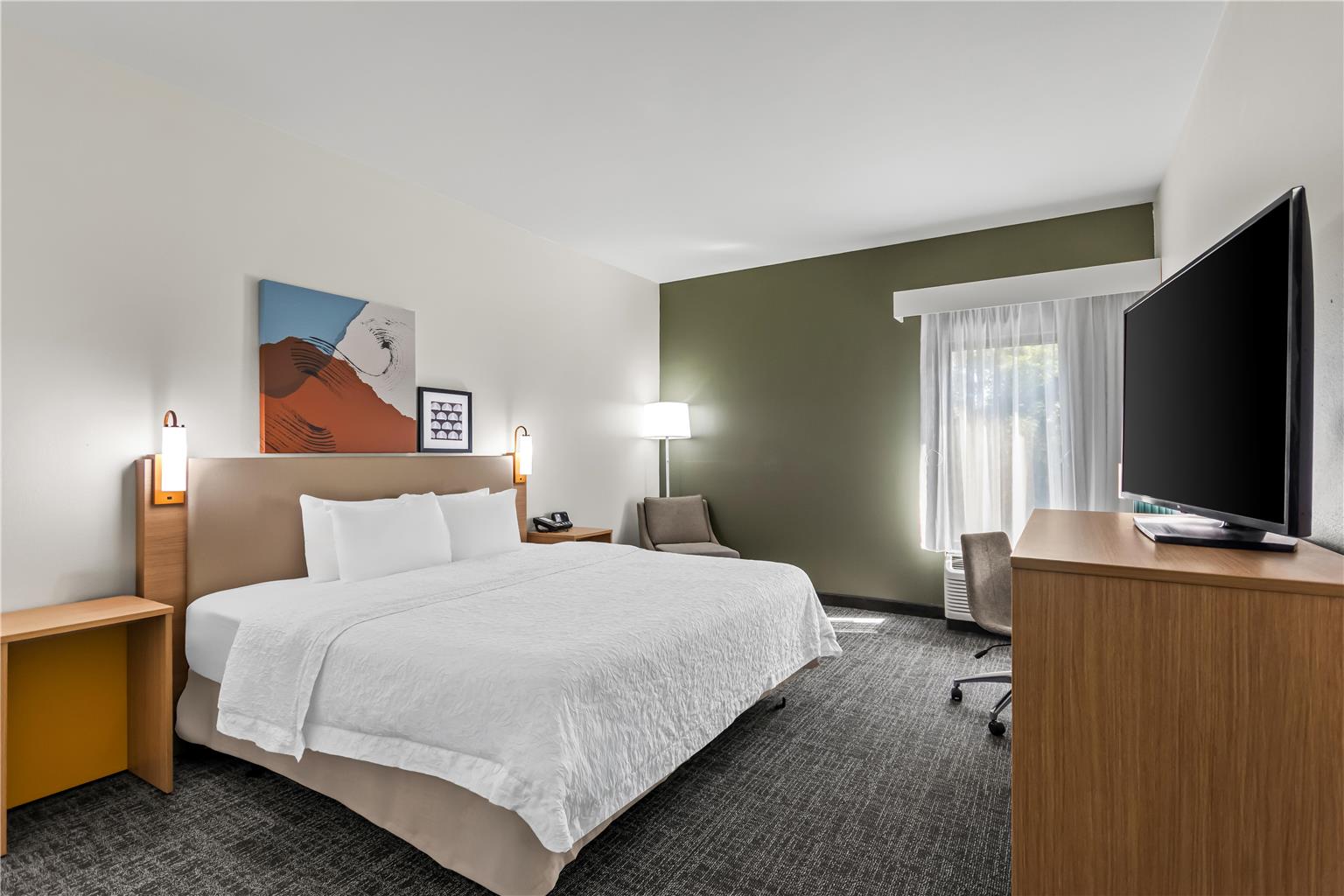 Guest room 