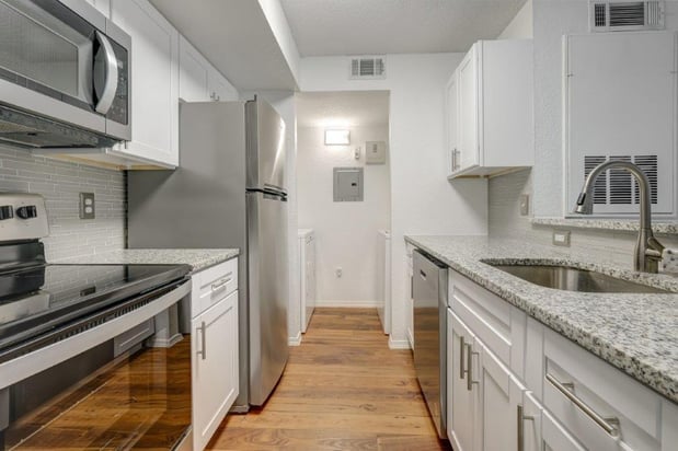 Images Royal St. George at the Villages Apartment Homes