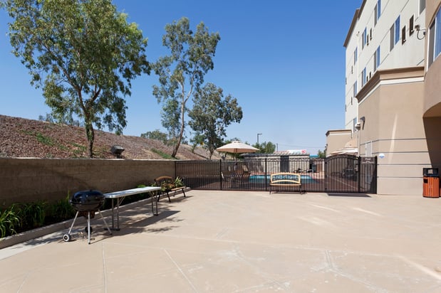 Images Holiday Inn Express & Suites Bakersfield Central by IHG