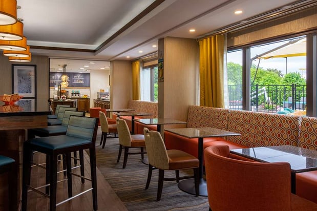 Images Hampton Inn Winston-Salem Hanes Mall