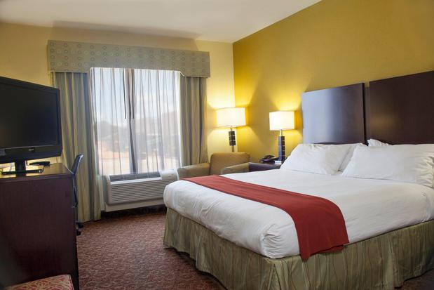 Images Holiday Inn Express & Suites Waller - Prairie View, an IHG Hotel