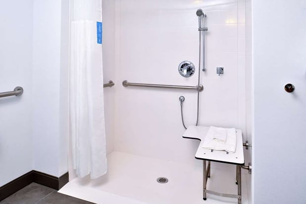 Images Hampton Inn Cedar Falls Downtown